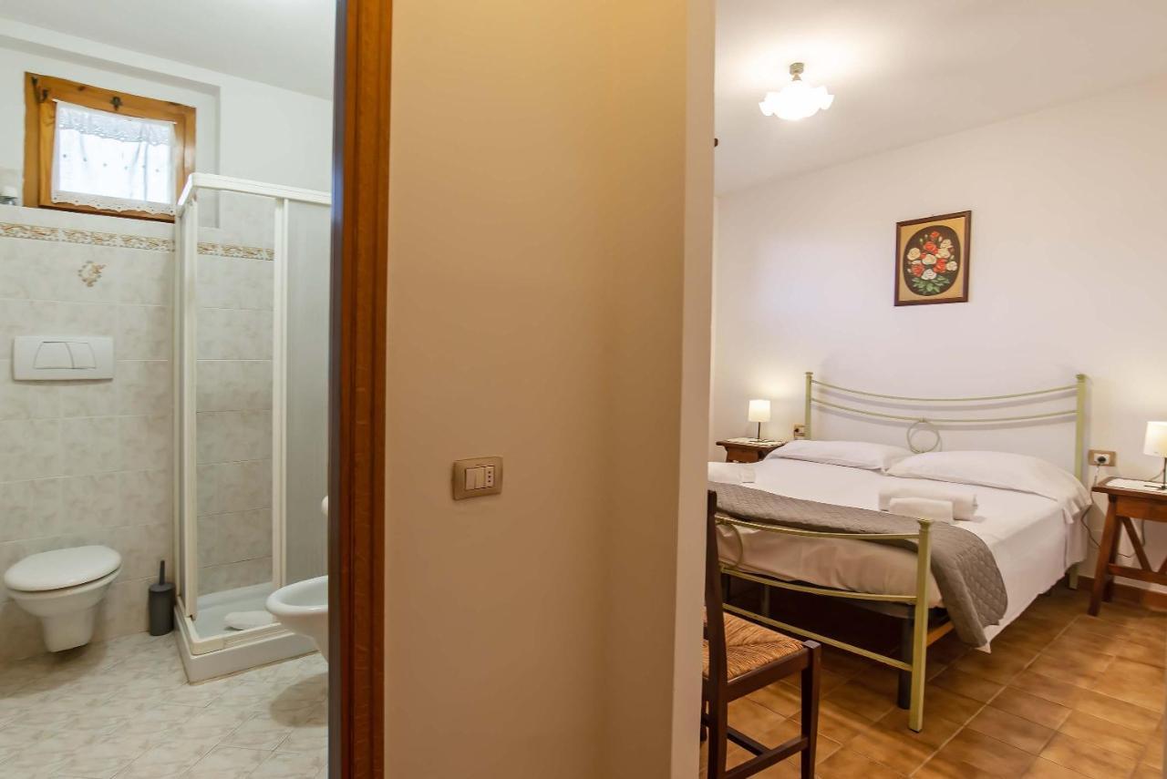 Residenza Di Campagna Montelleri Hotel Викио Екстериор снимка