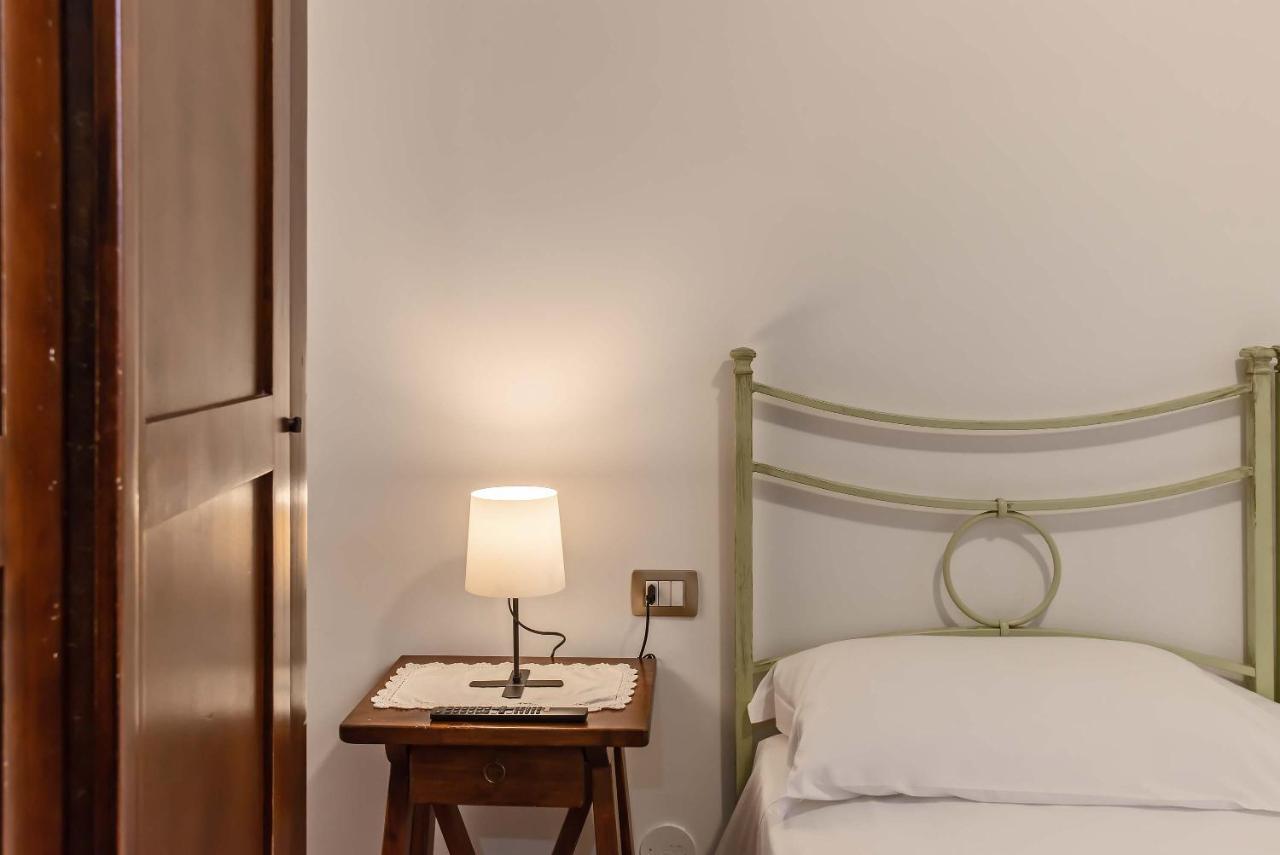 Residenza Di Campagna Montelleri Hotel Викио Екстериор снимка